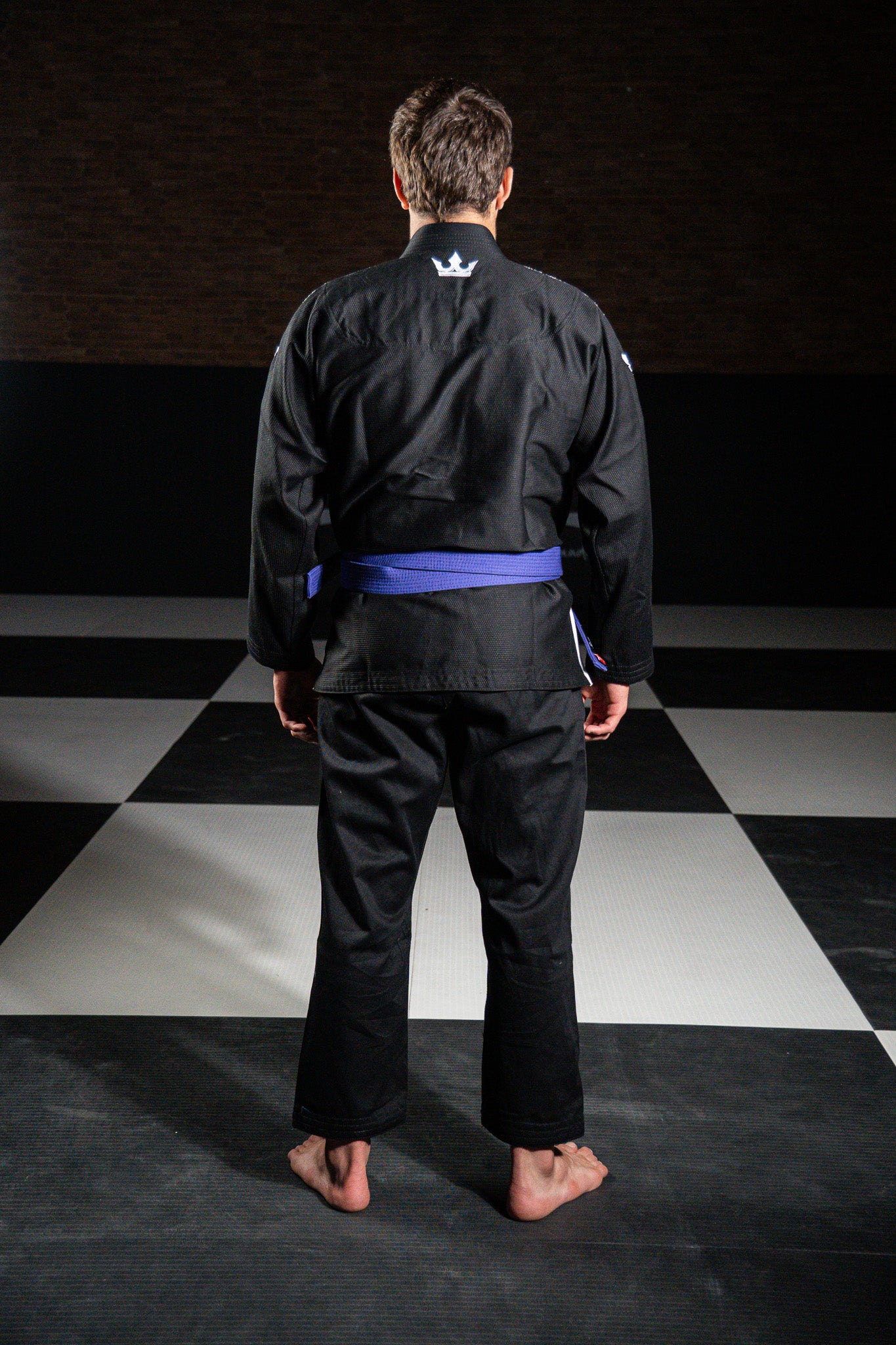 CROWN - The Apex Gi – pink on Black