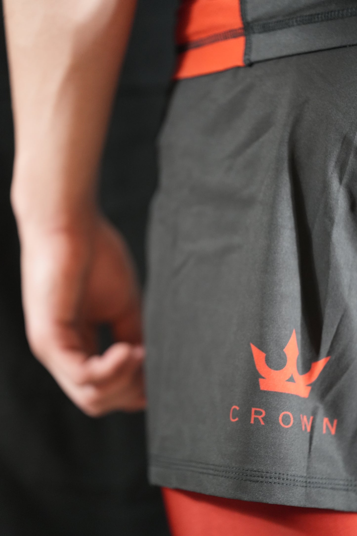 Crown Duo Shorts Black/Red
