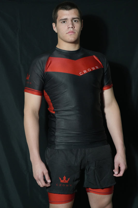 CROWN Rashguard Black/Red – Made for Champions