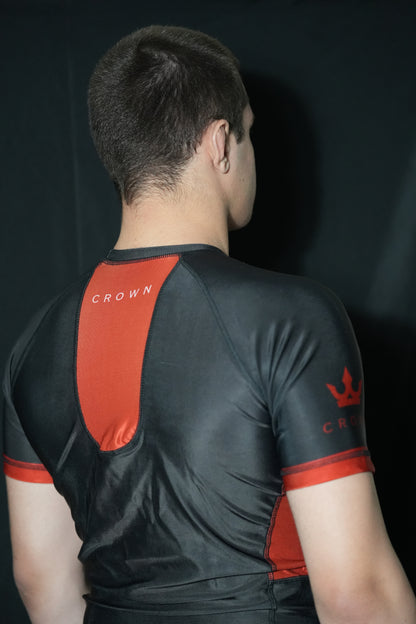 CROWN Rashguard Black/Red – Made for Champions