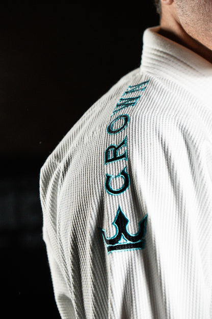 THE APEX CROWN GI- White and sky blue