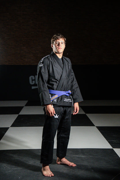 CROWN GI- Black and White