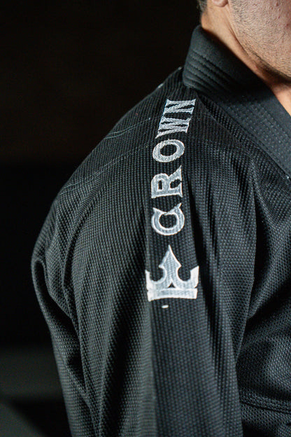 CROWN GI- Black and White