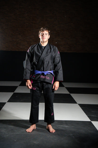 CROWN - The Apex Gi – pink on Black