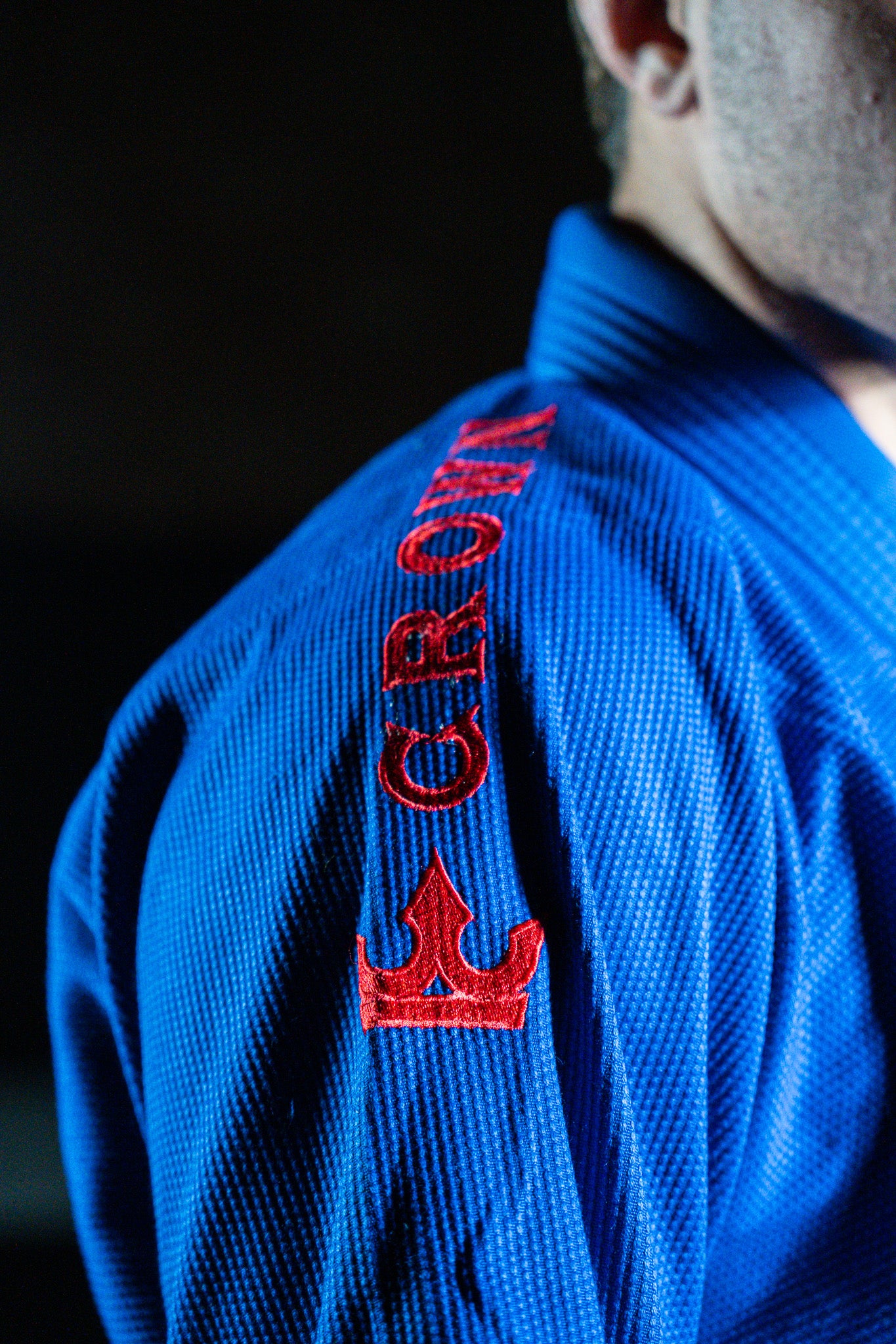 CROWN GI- BLUE AND RED