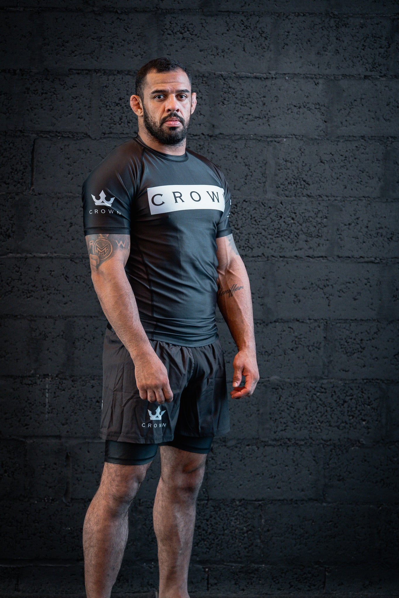 Crown Rashguard Black Rank – Made for Champions