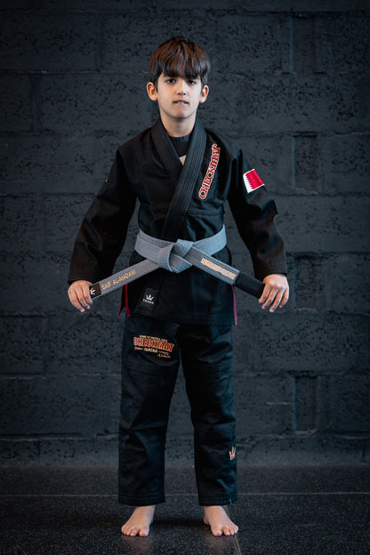 KIDS CHECKMAT GI- BLACK AND RED