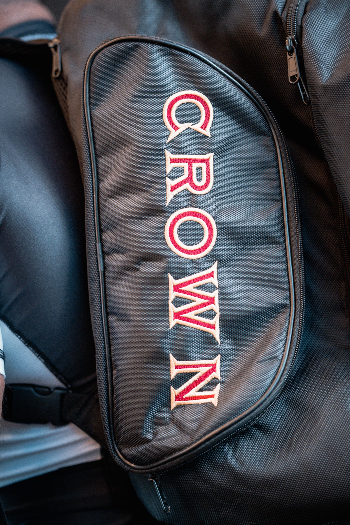 Crown Hybrid Bag