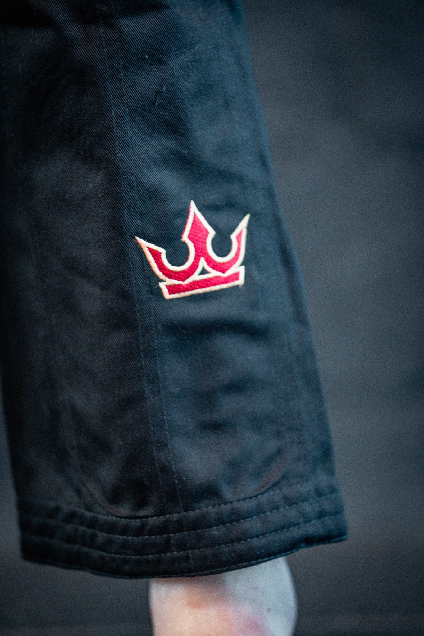 CHECKMAT BLACK AND RED