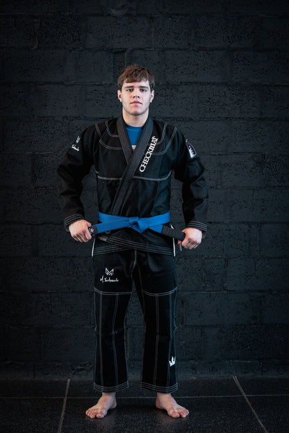 CHECKMAT GI- Black and White