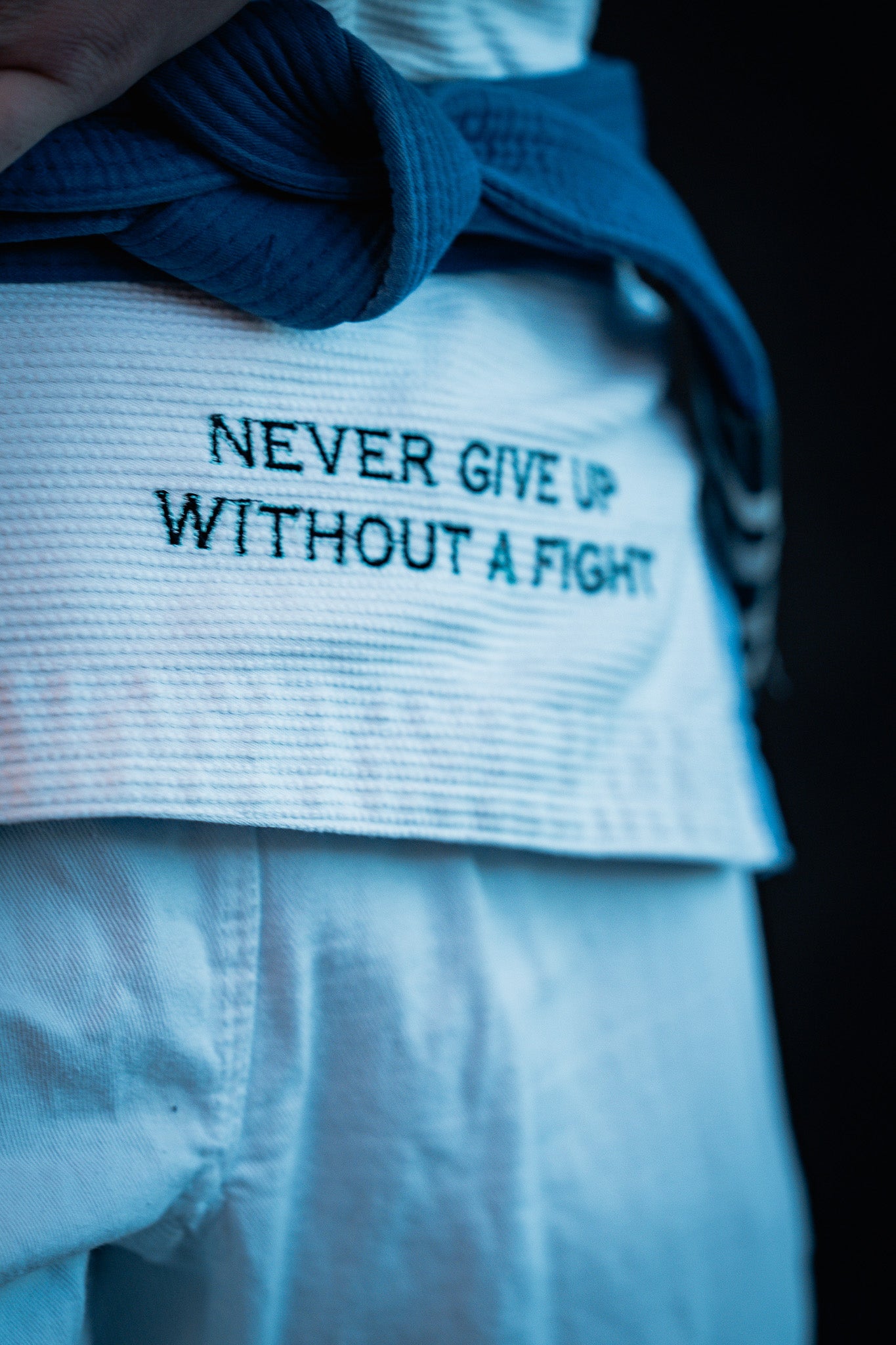 THE APEX CHECKMAT GI- White and sky blue