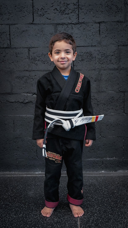 CHECKMAT BLACK AND RED KIDS