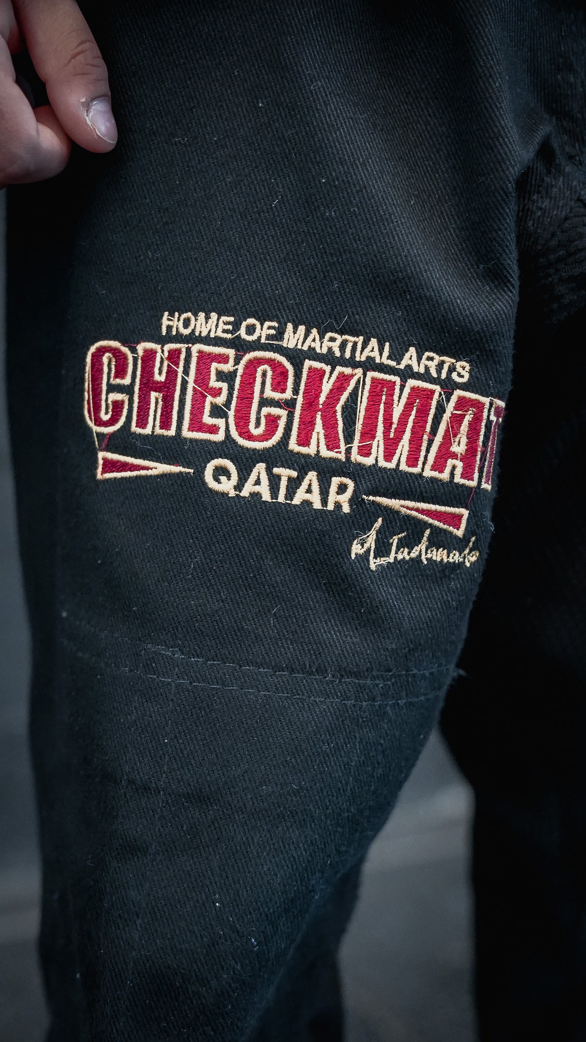 CHECKMAT BLACK AND RED KIDS