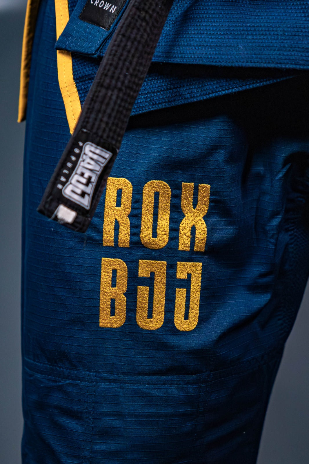 Blue and Yellow - Felipe Bezera - Rox Edition